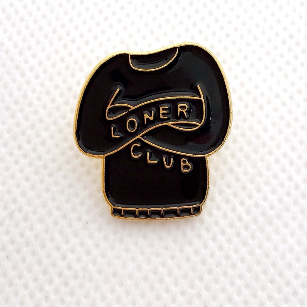 loner club pin